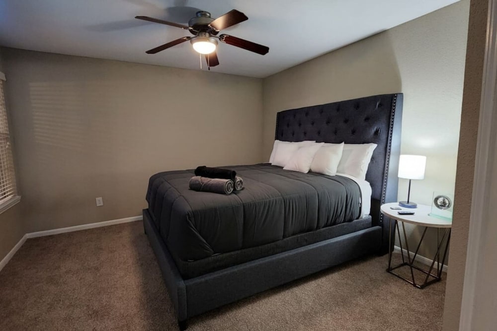 Medical Center 2BR With Resort Amenities