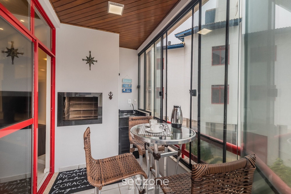 Apt W/bbq and Access to Praia Brava Rra0103