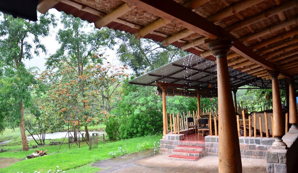 Jungle Hut Resorts