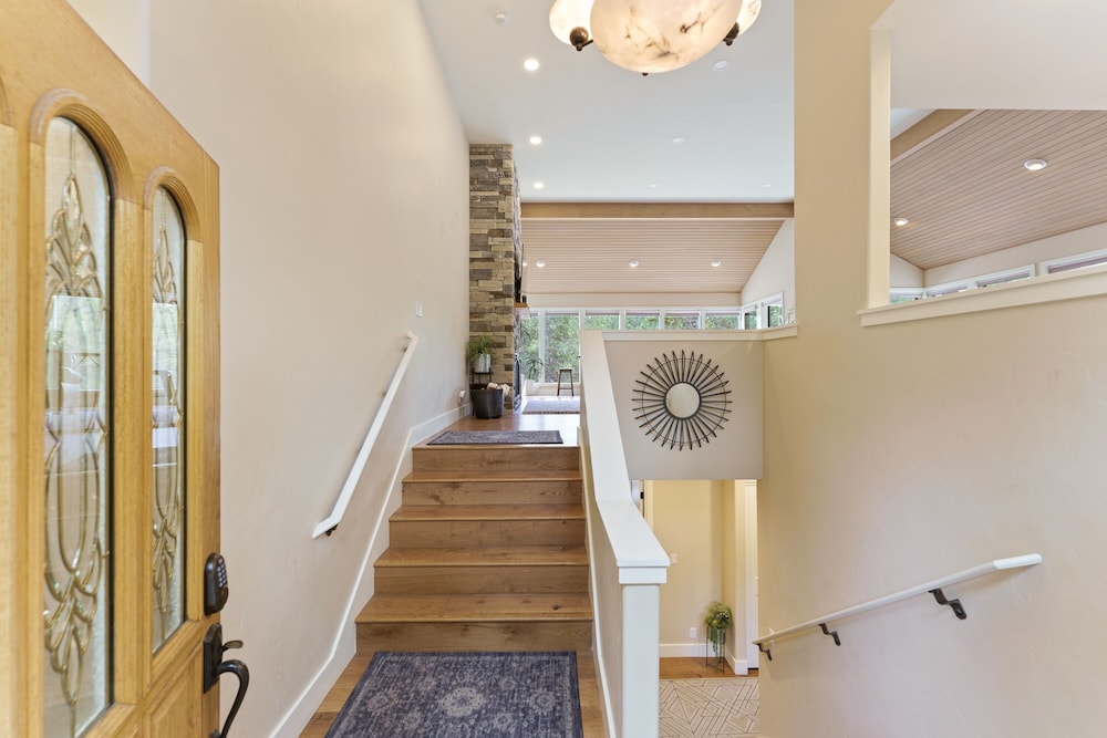 20 Aspen Lane 5 Bedroom Home