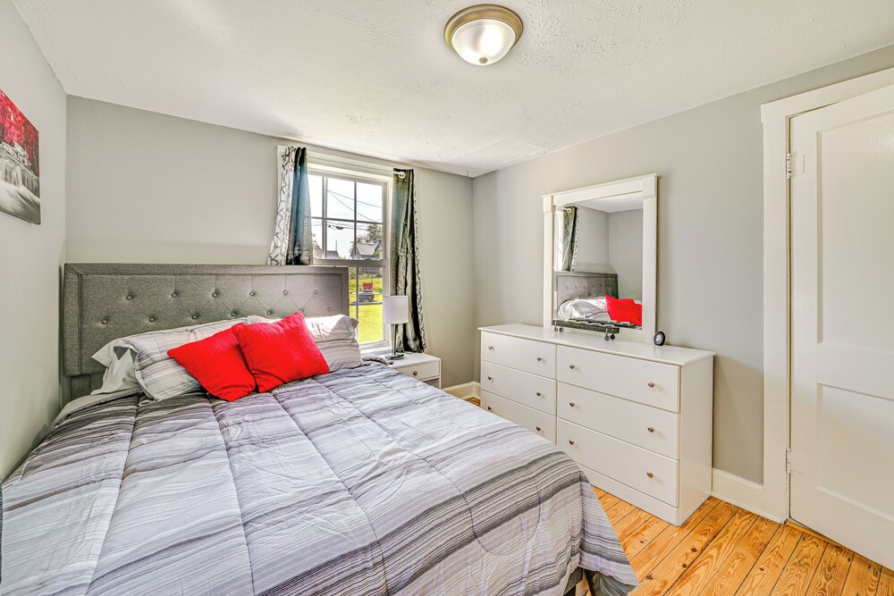 Pet-friendly Apt: Yard & Fire Pit in Boonville