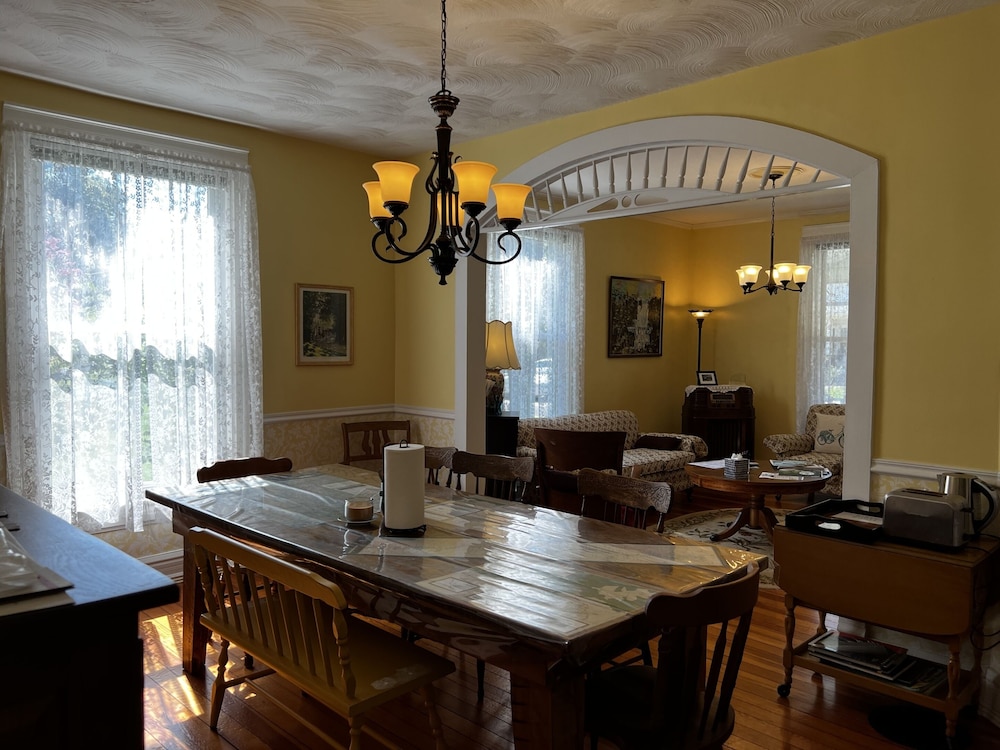 Wheelers Inn