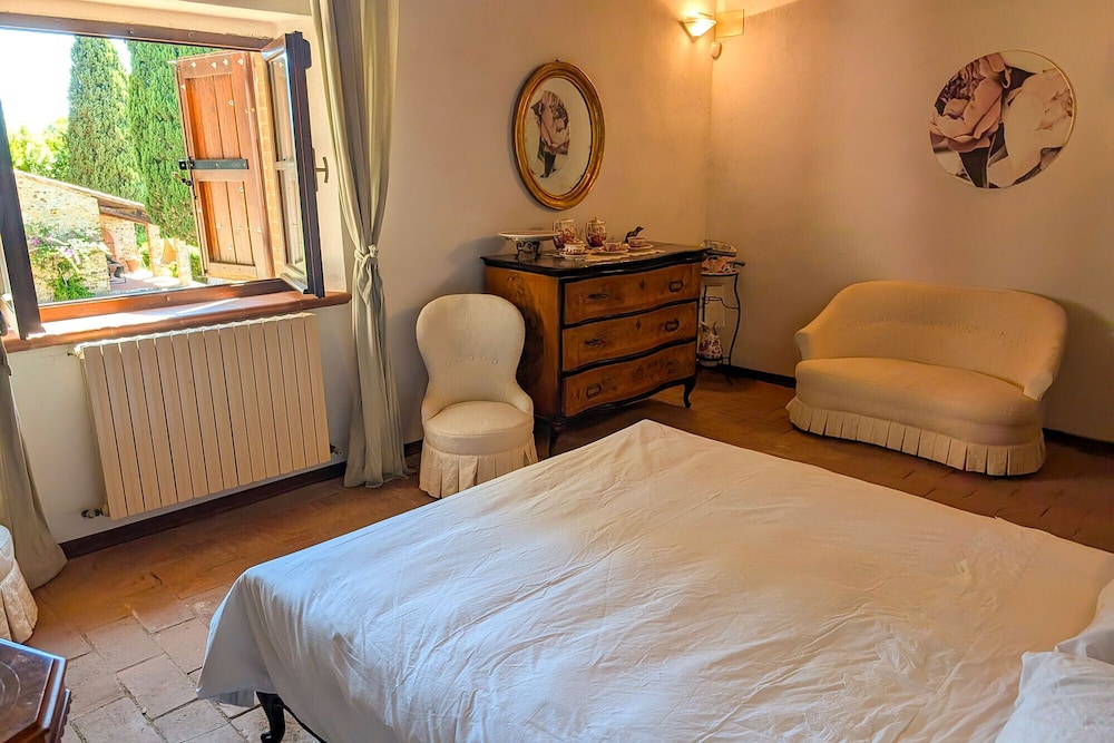 Villa Poggio al Coniglio a Suvereto con Piscina