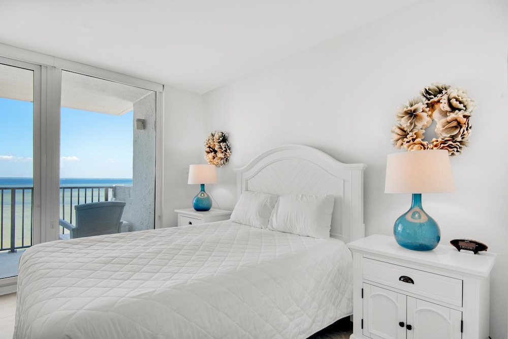 Bayside Inn 6770