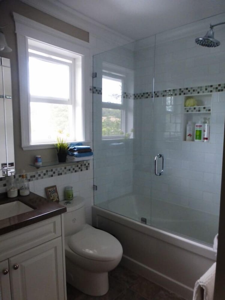 Mt Bakerview Bed and Breakfast