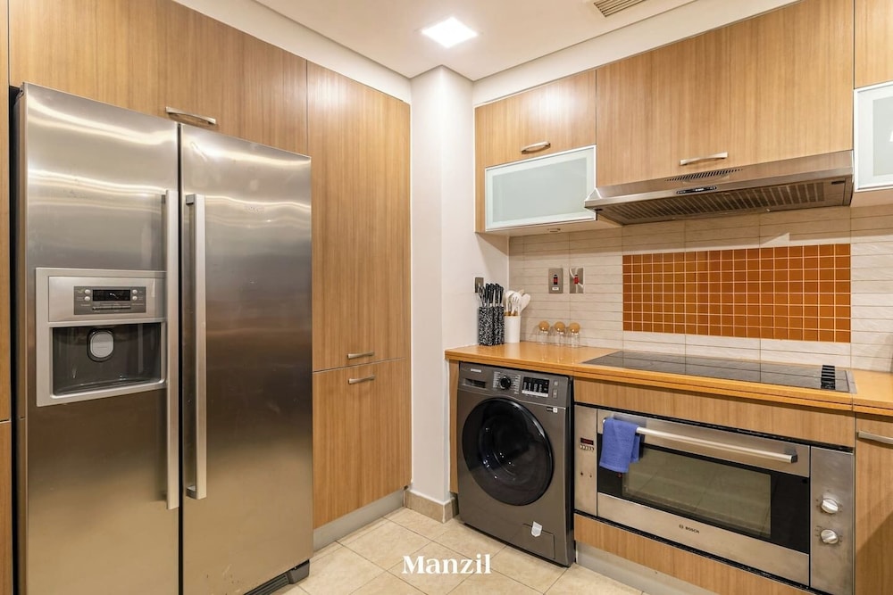 2BR Maid Enjoy Sea Views Palm Jumeirah
