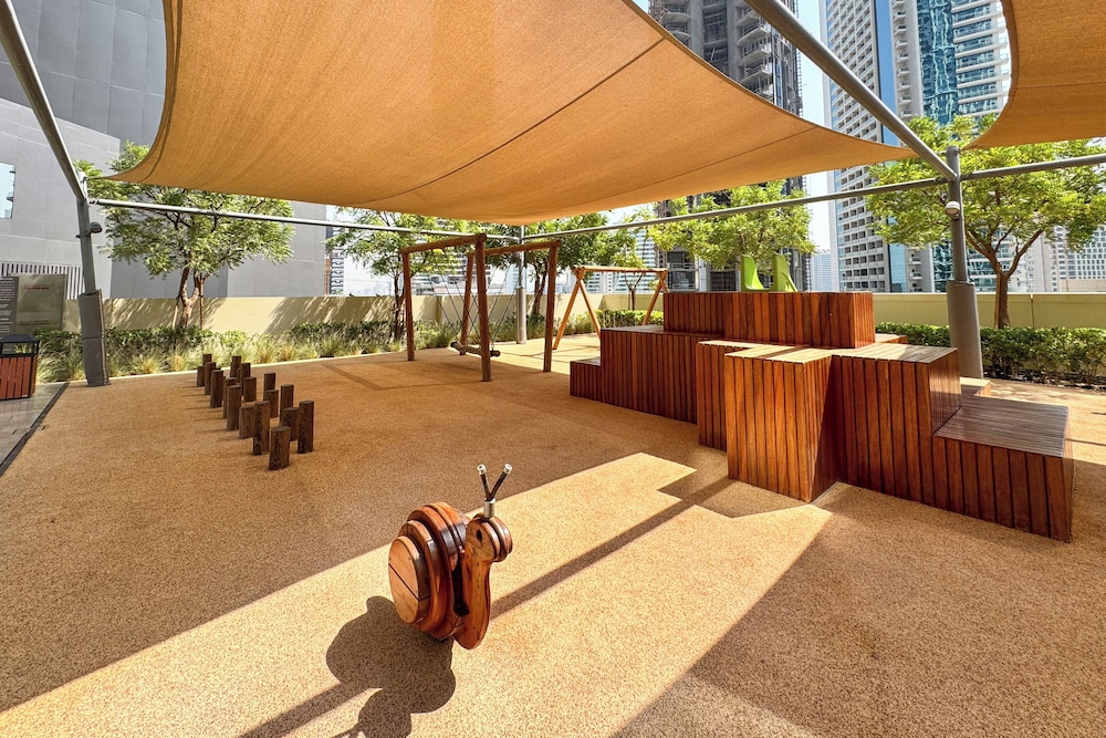 PVH - Elevated 1BR - Burj Royale