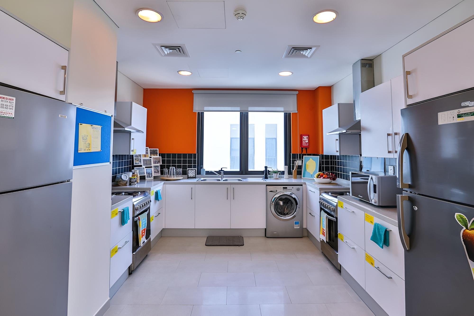 Ensuite Rooms and Studios - DUBAI