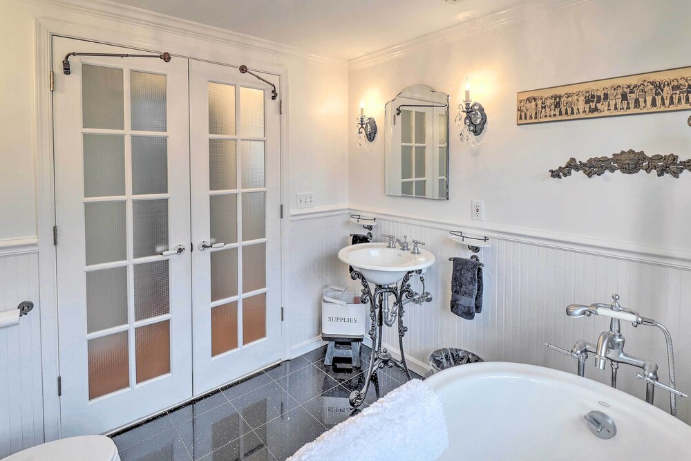 Grasonville Home w/ Private Pool on the Water view 4