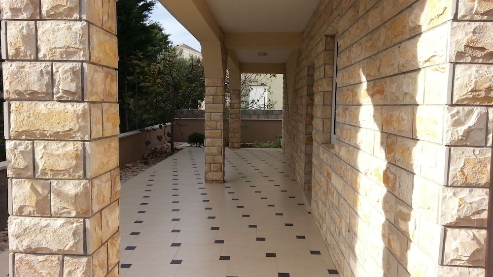 Photo 38