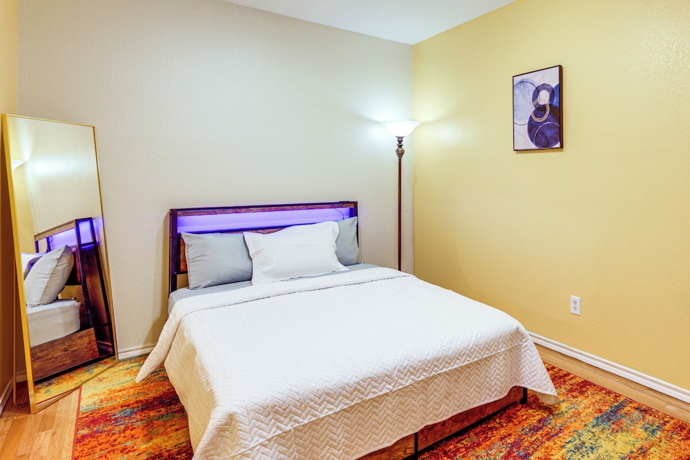 DFW Fun Awaits: Family Home in Crowley!