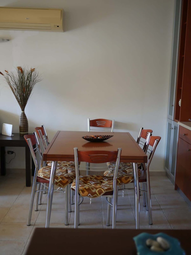 Cassiopeia 1BR Apt on Beach with Pool