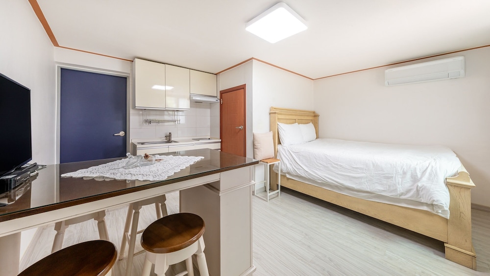 Gapyeong Noksu Valley Pet Group Pension