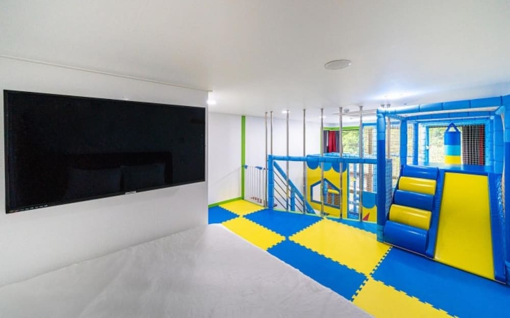 Gapyeong Avientto Kids Pool Villa view 2