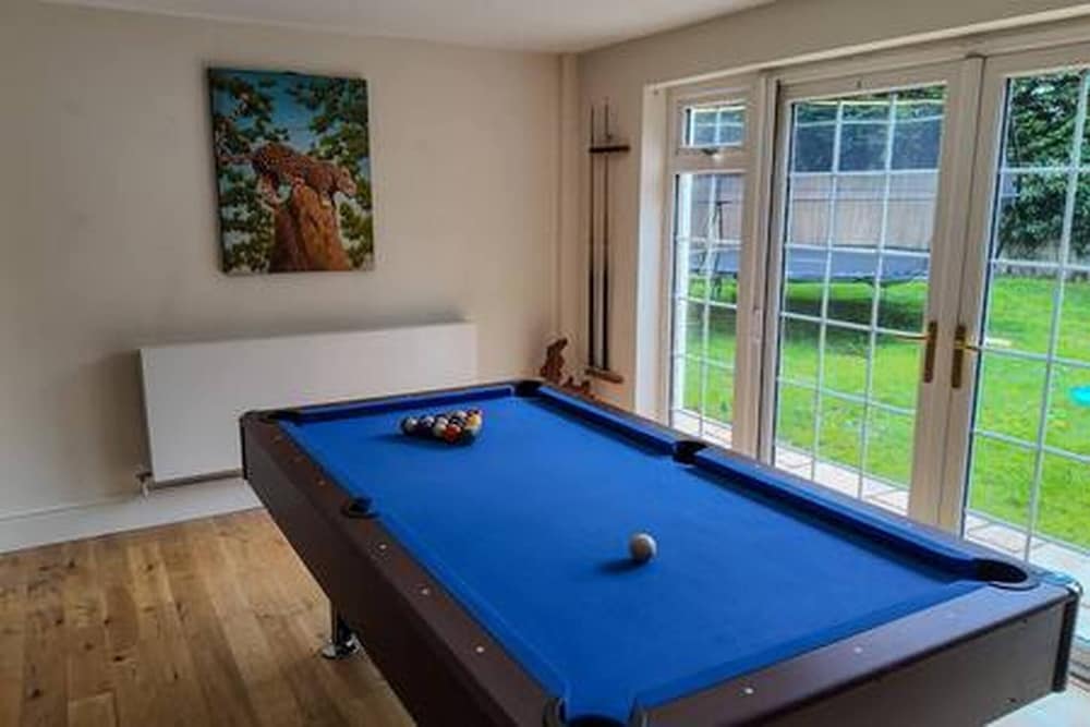 Stratford 4 BR Family Mansion With Pool, Gym & BBQ, Photo 35