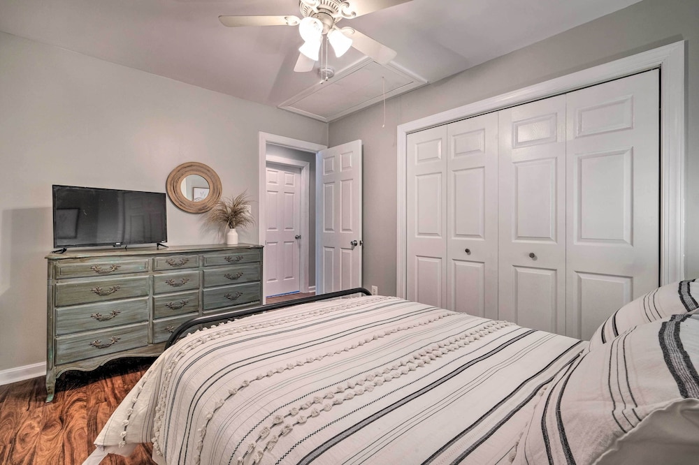 Idyllic Pasadena Retreat With Garden Hot Tub! - Property Image 25