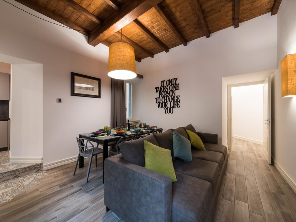 Panisperna Apartment 2