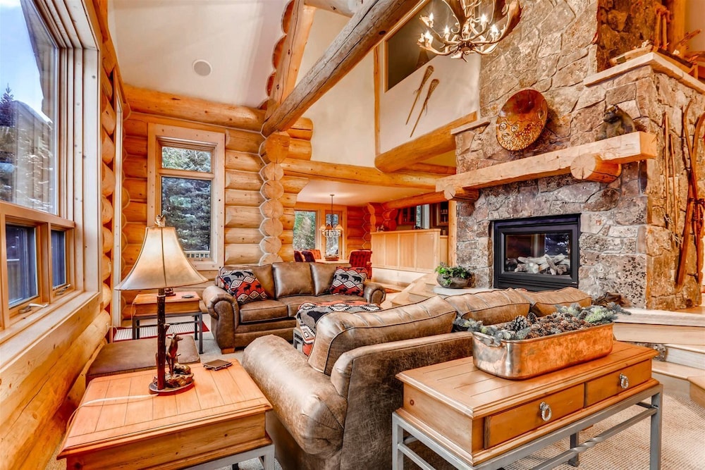 Breck_clifton_lodge