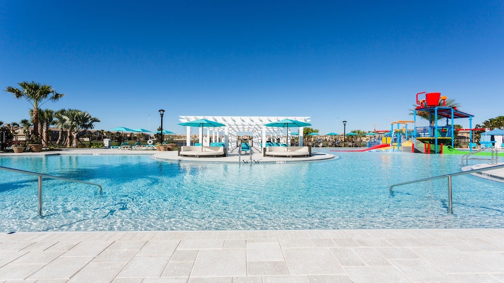 Ultimate 8BR Family Fun in Resort Near Disney!