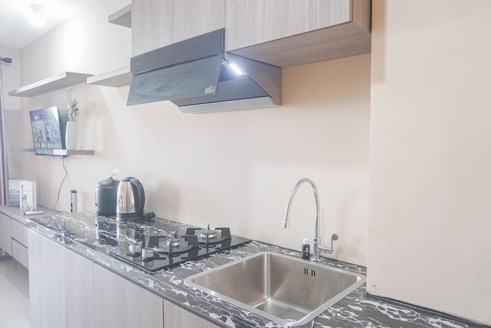 Good Choice and Comfy Studio Apartment at LRT City Jatibening