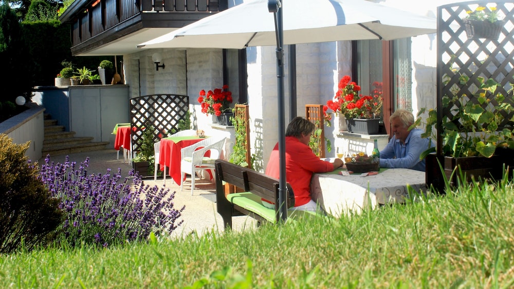 Garden Apartments Janša