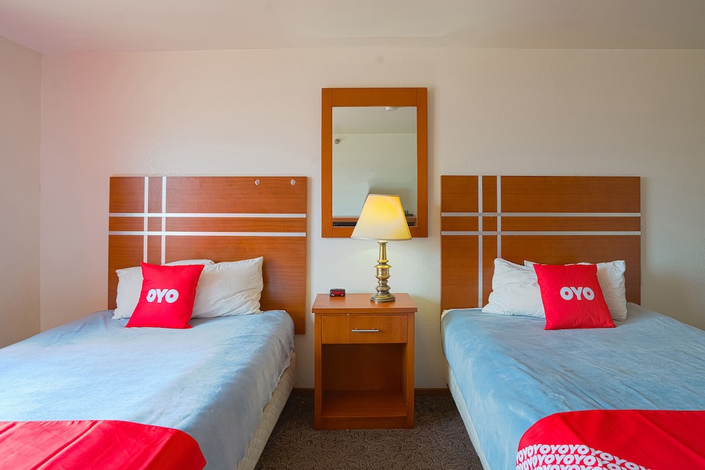 OYO Hotel Redwood Falls near Jackpot Casino