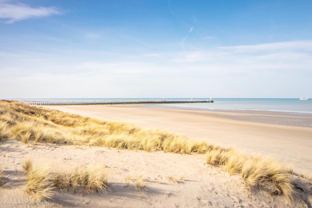 Coastal Comfort With Parking