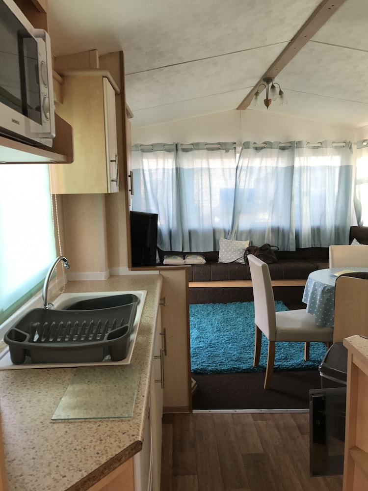 Rebecca Caravan Camber