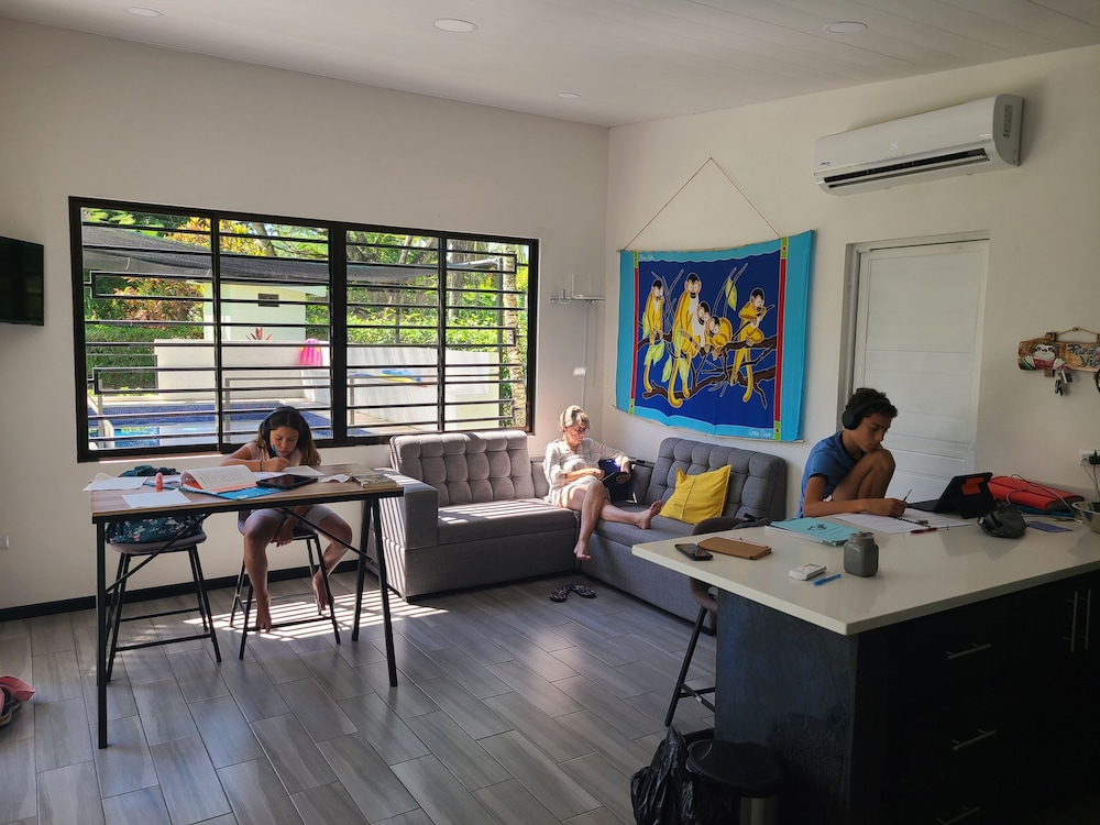 Hotel Villa Elenita - Parrita