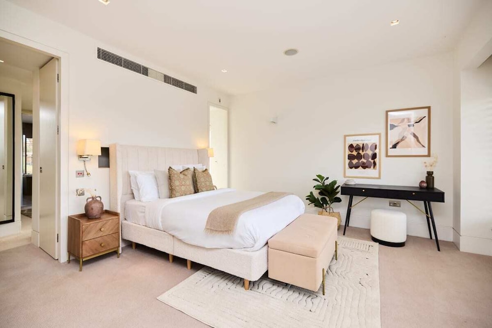 The Hampstead Garden Hideaway - 5bdr Home With Pool and Garden
