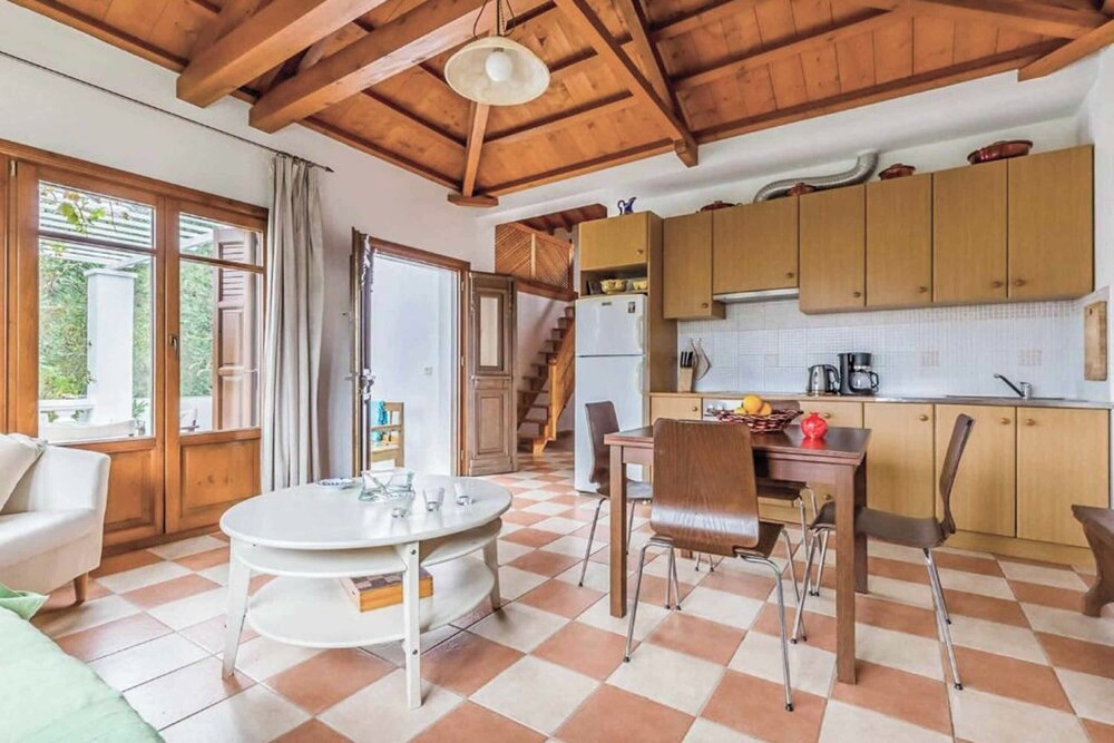 Villa Meropi