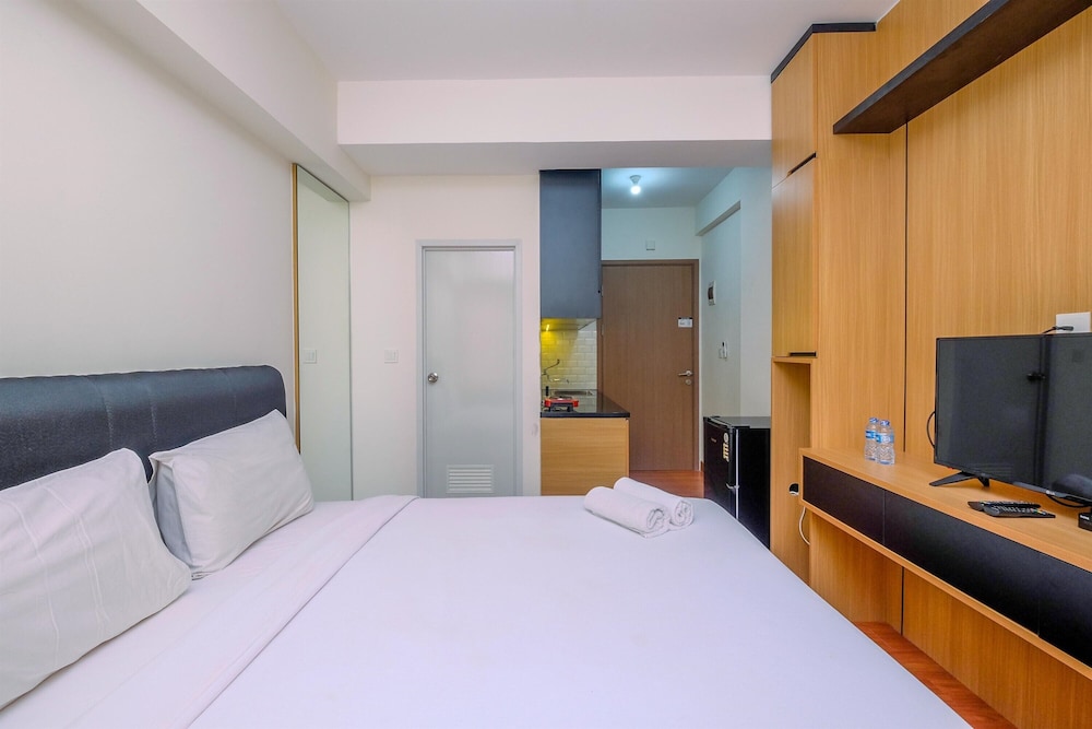 Nice and Fancy Studio Apartment at Podomoro Golf View