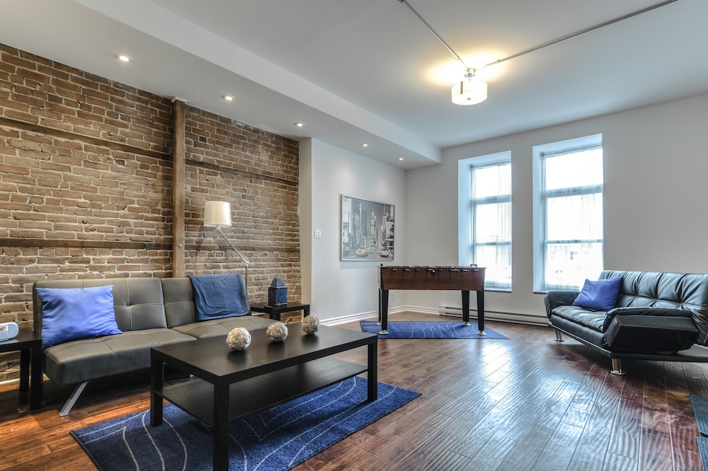 St Laurent Apartments