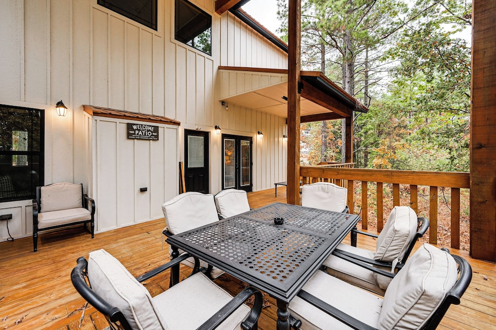 6 Mi to Broken Bow Lake: Home w/ Game Room!