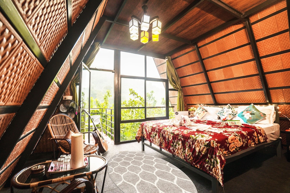 HOLISTIC STAY RESORT