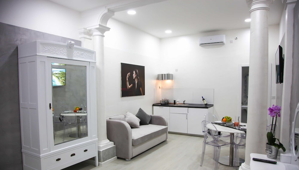 IPrime Suites