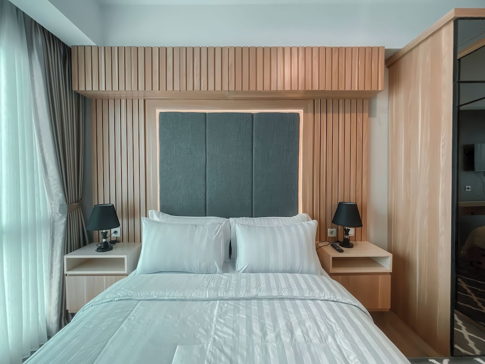 Staycation Jakarta Holland Village