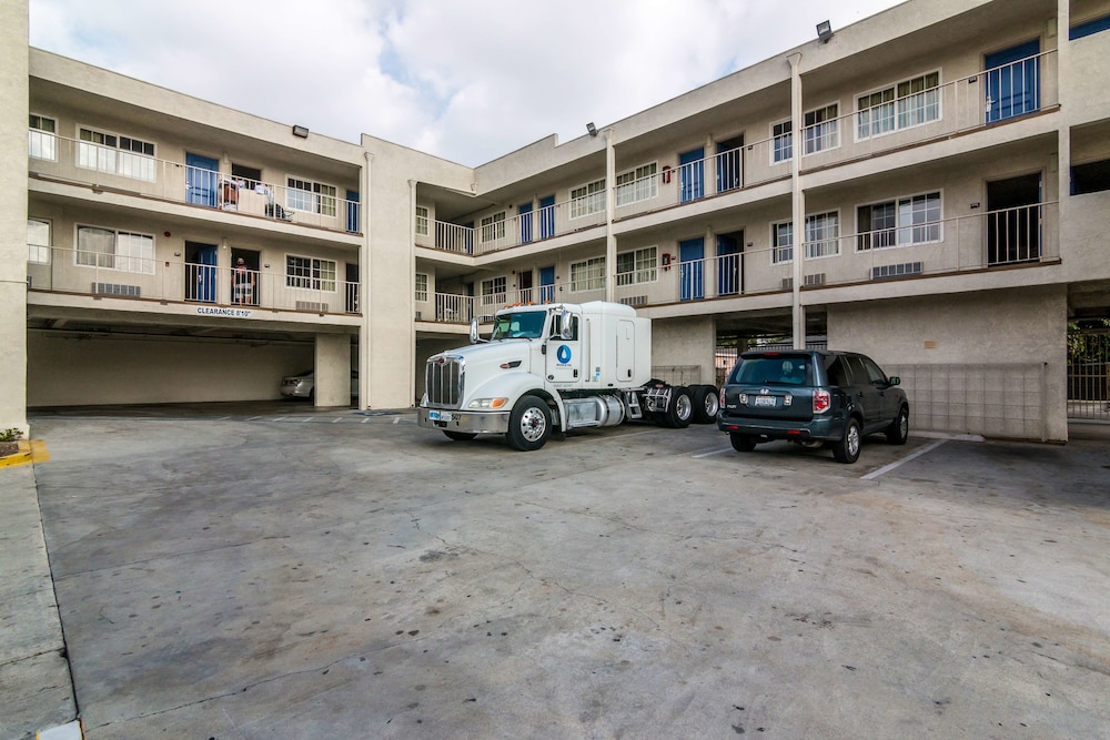 Motel 6 Bell Gardens, CA - Los Angeles