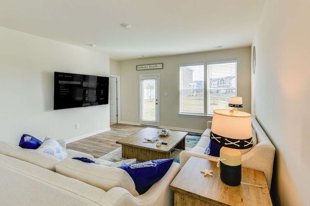 5 Mi to Bethany Beach: Home w/ Pool + Gym Access!
