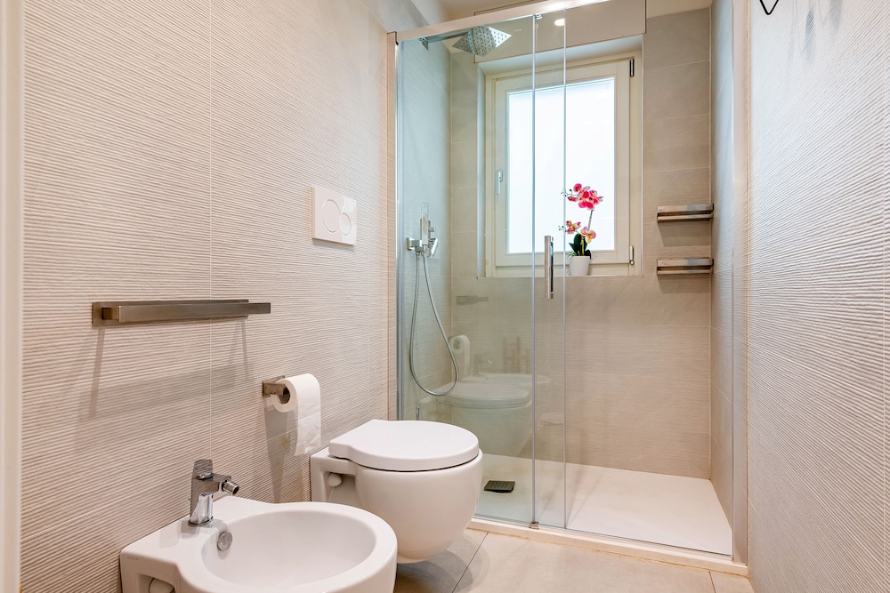 Marina Apartment 100m From Sea photo 4