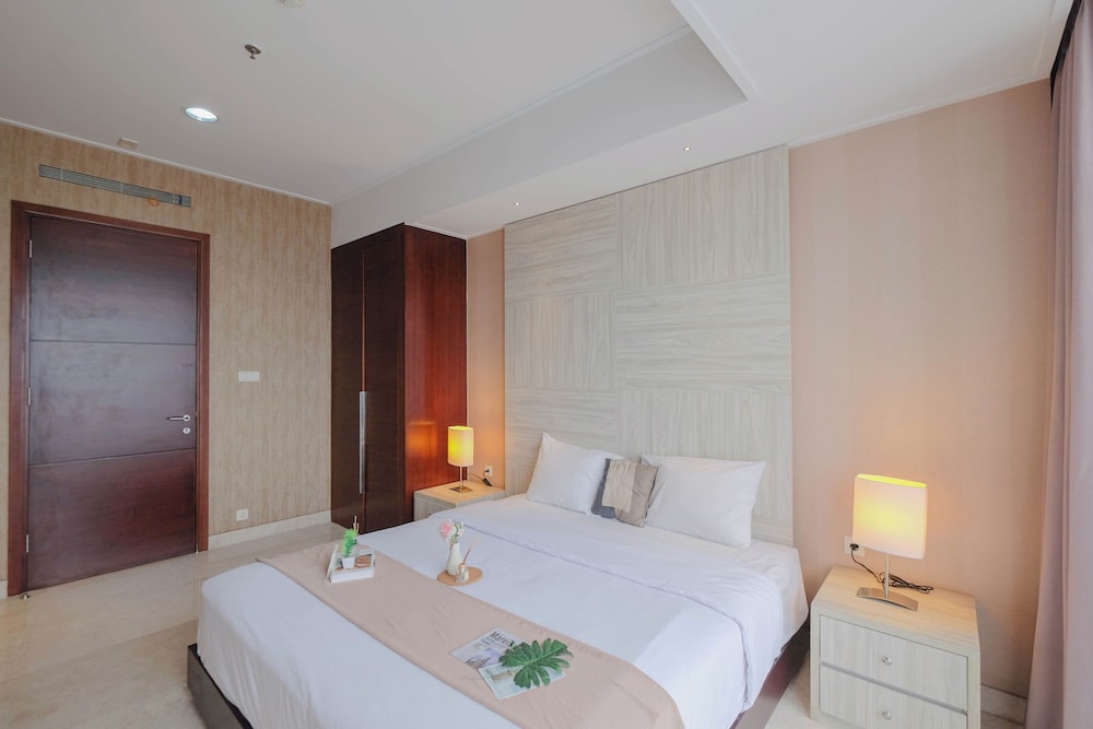 Elegant Earth Tone 3Br At Ciputra World 1 Apartment