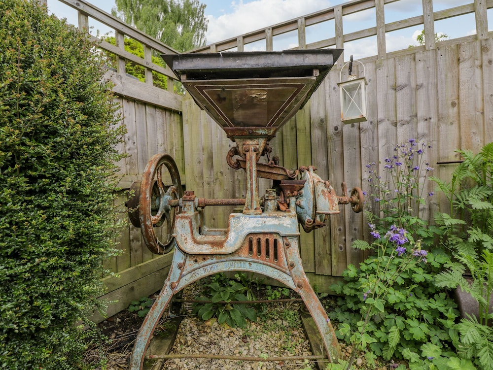 Old Cart Shed