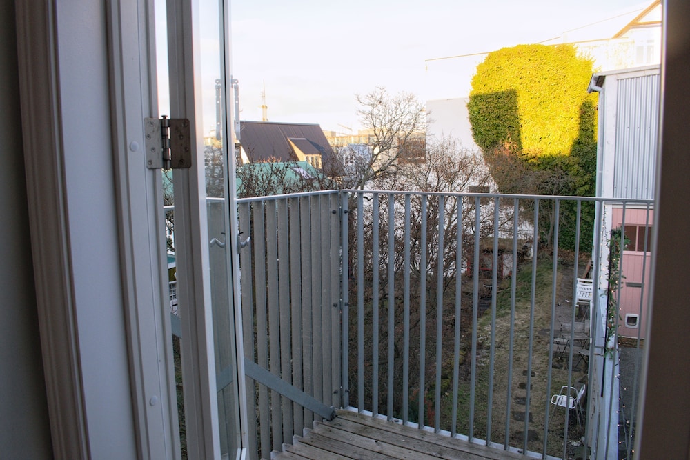 Reykjavík Rainbow Guesthouse