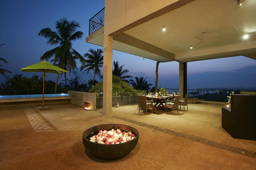 Kambura Villa