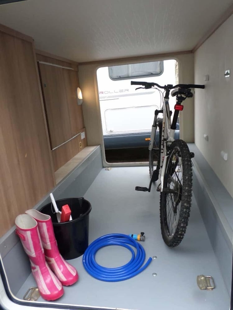 Go Outdoors Motor Home - Caravan Park