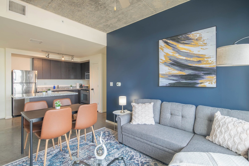 ROVE LIVING/KL - Roosevelt Point