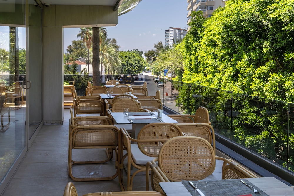 Oz Hotels Antalya Resort & Spa Yetişkin +16 - Image 47