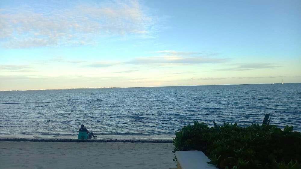 Punta Me Apartment Beach Front Hotel