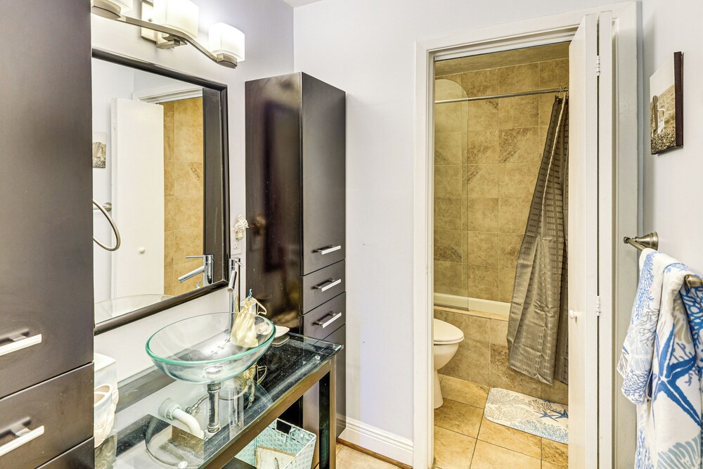 Swim & Relax: Daytona Beach Condo w/ Ocean Access!