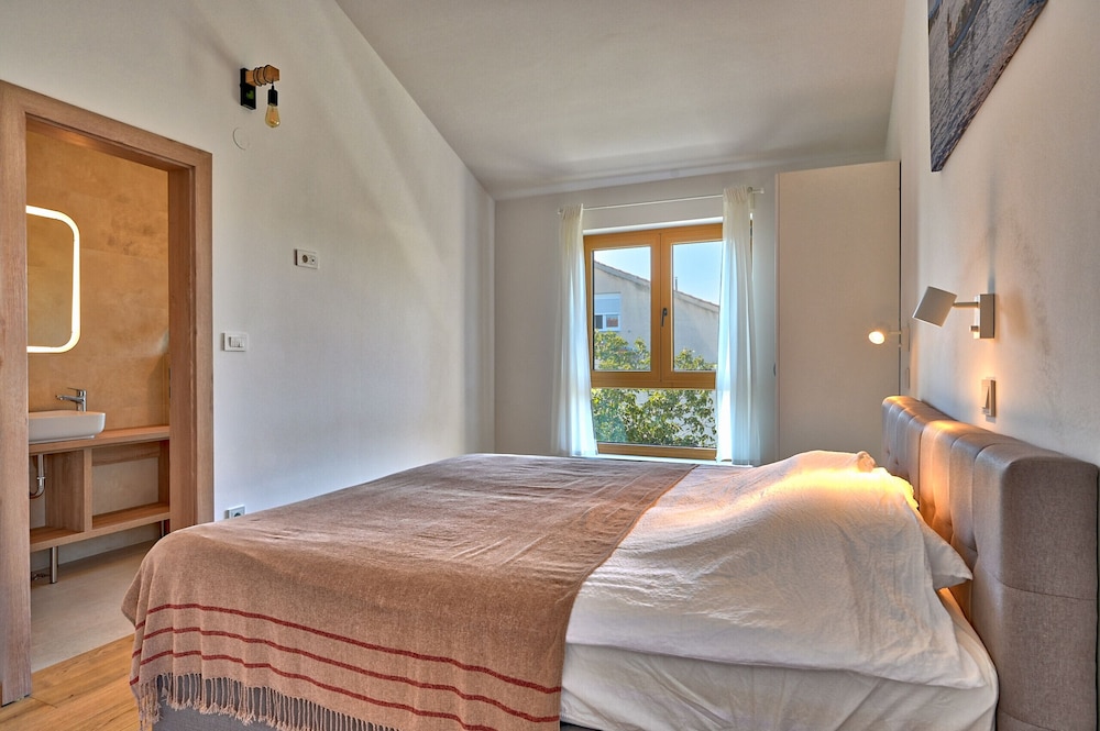 Villa Roberta view 2
